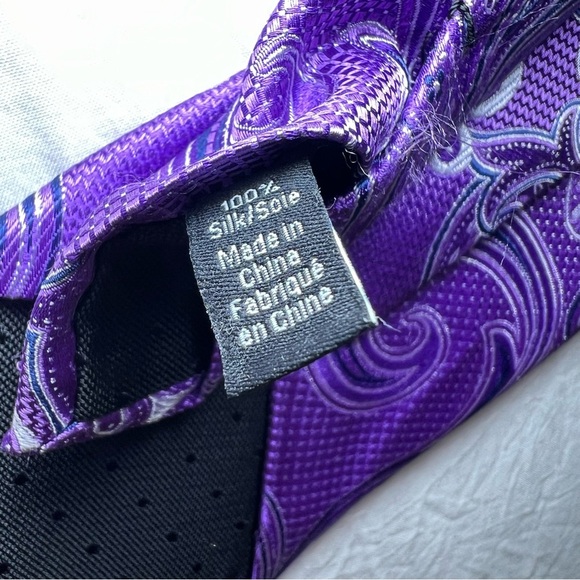 Nordstrom Men’s Shop Purple & Silver 100% Sill Paisley Tie - Picture 4 of 5